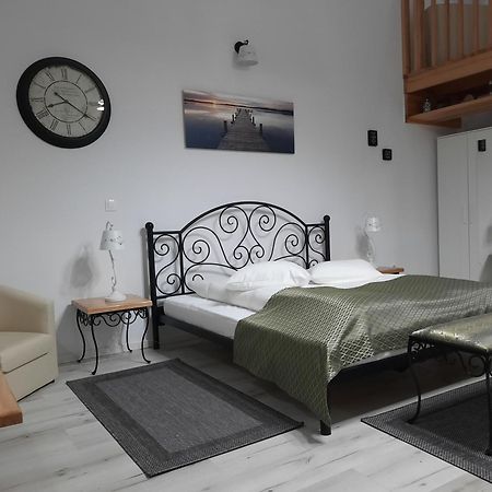 Bed and Breakfast Korona Panzio Odorheiu Secuiesc Exterior foto