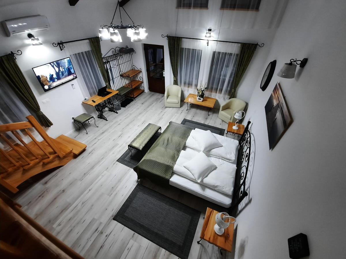 Bed and Breakfast Korona Panzio Odorheiu Secuiesc Exterior foto