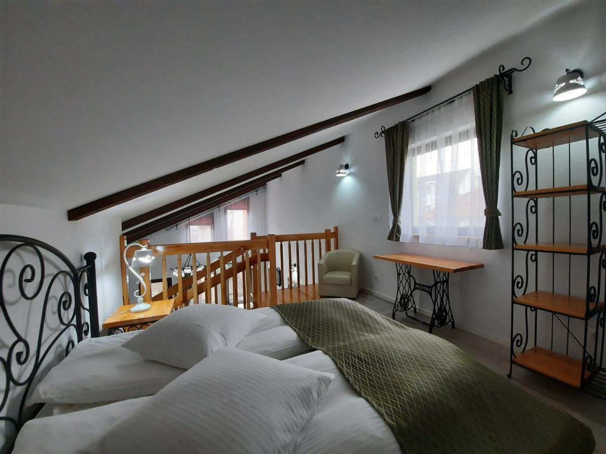 Bed and Breakfast Korona Panzio Odorheiu Secuiesc Exterior foto