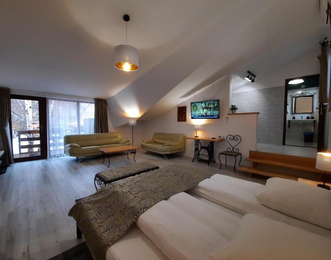 Bed and Breakfast Korona Panzio Odorheiu Secuiesc Exterior foto