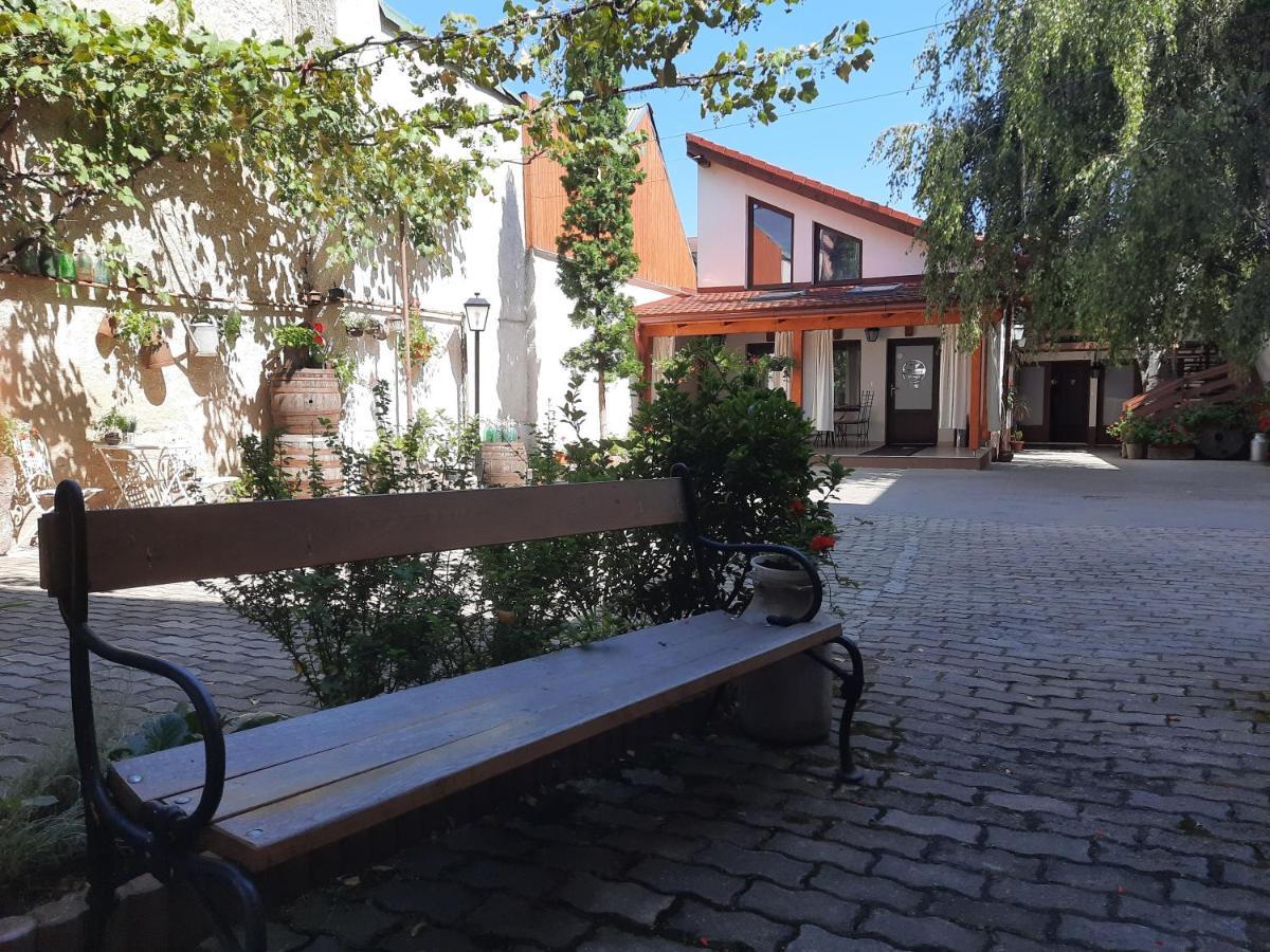 Bed and Breakfast Korona Panzio Odorheiu Secuiesc Exterior foto