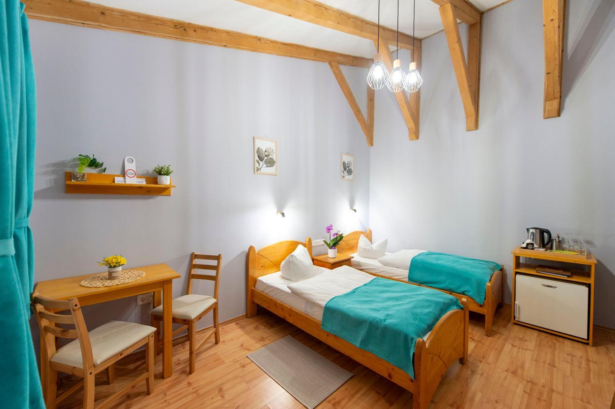 Bed and Breakfast Korona Panzio Odorheiu Secuiesc Exterior foto